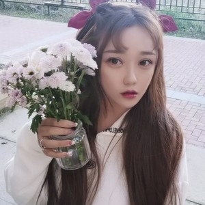 宇宙中心有你 (伴奏)