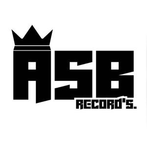 FUMANDO FLOR (feat. mc vs, mc fb da s, eomg & dk do7) (Explicit)