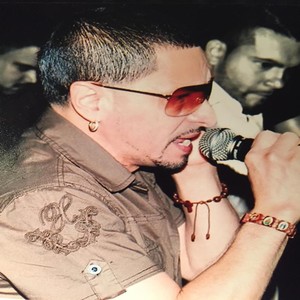 Amor Romantico (feat. Shorty Derling)