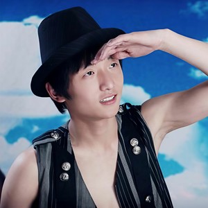 白色琴键上的安慰