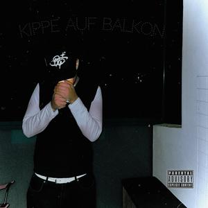 Kippe auf Balkon (Explicit)