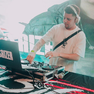 VOCÊ É AMANTE E NÃO FIEL (Explicit)