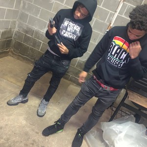 Looking 4 Death (Explicit)