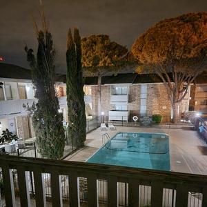 Relocate(feat. MoneyM!ll$) (Explicit)