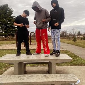 Thuggin (feat. Lil skii) (Explicit)