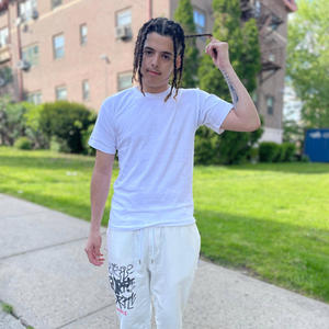 Million Miles (feat. Xonthebeat)