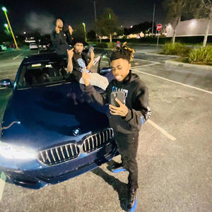 Manhunt (feat. L1ght1up) (Explicit)