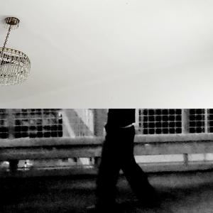 augen zu / augen auf