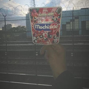 Too numb (feat. Dotty ebk) (Explicit)