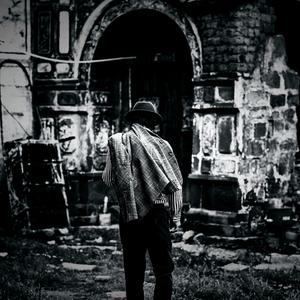 把悲伤留给自己 (Demo)