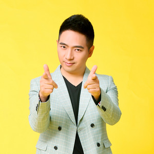 太阳出来喜洋洋