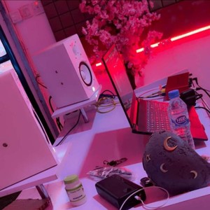 Locked in (Explicit)