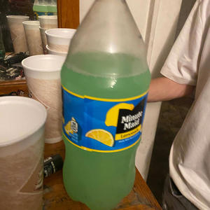 Phones keep jumping (feat. Sb mar) (Explicit)