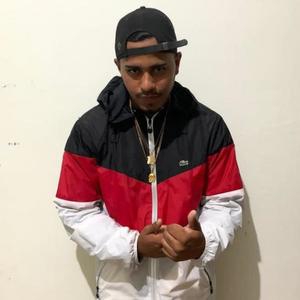 Mc Teylor - Rebola olhando pra trás (Explicit)