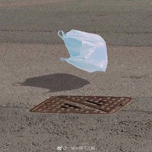 这只伶俐的棕色狐狸跳过一只懒惰的狗