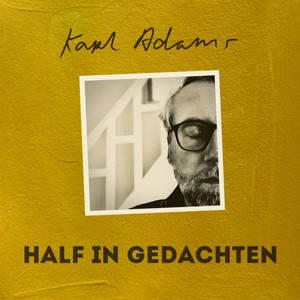 Half in Gedachten