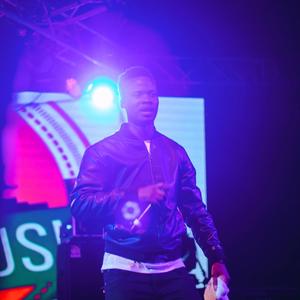 Bus ya Madolo(feat. Dette Flo, Chargie & Crispy Mw)