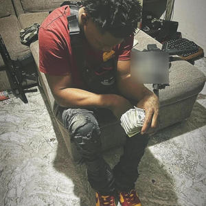 SlideNGlide (Explicit)