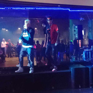 Fein2Flyy - Im Him (feat. Tony Wayne) (Explicit)