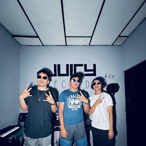 7DM (feat. Level Up, MZH & REYES XM) (Explicit)