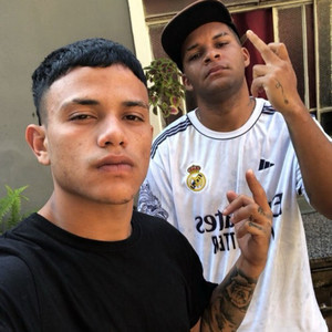 Aventura na Rua (Explicit)