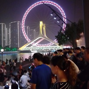 何必西天万里遥