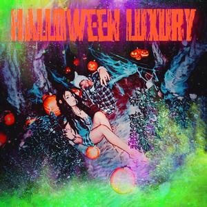 HALLOWEEN LUXURY (feat. Larz & Arxtic Utero)