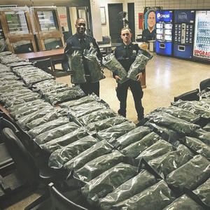 packmade (feat. skiiiiv2) (Explicit)