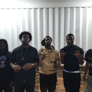 Off the porch (feat. Yungchase215, 1k56soldier & Kjthetruth) (Explicit)