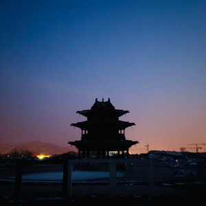 雨后的积翠大街