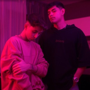 Santos 912: The Room Studios, Vol. 9