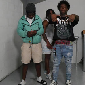 Out My Top (feat. Z2) (Explicit)