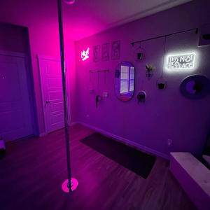 She A Demon (feat. Dre Hugo) (Remix|Explicit)