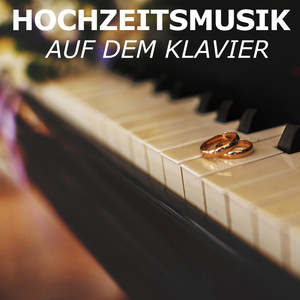 Hochzeitsmusik auf dem Klavier