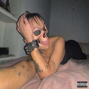 TrapGirls Sell Crack (feat. Harley Slade) [Explicit]