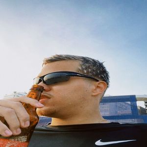 Senta Foguenta x Fode Vagabunda (Explicit)