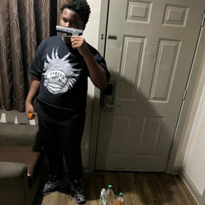 Claiming (feat. W4loserr & Baby Threat) (Explicit)