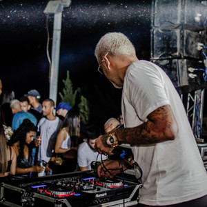 ELA QUER 212 QUER ANGEL DIOR (Explicit)