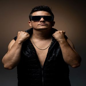 O MUNDO NAO GIRA CAPOTA