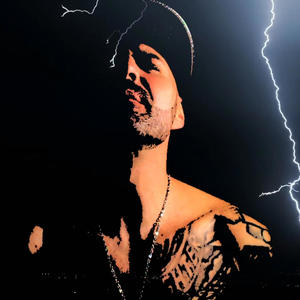 CORAZON Y MENTE (feat. EMICRUSH) (Explicit)