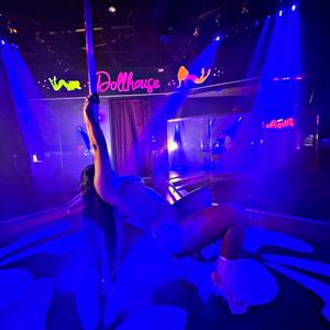 Bounce (Like A Stripper) (feat. Giovanni Tha King) (Explicit)