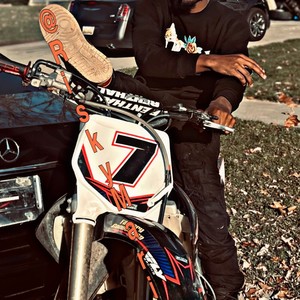 No Hook(feat. Itty Bitty) (Explicit)
