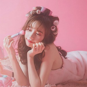 全英文FutuerHouse有事启奏无事退朝一路长红音乐串烧