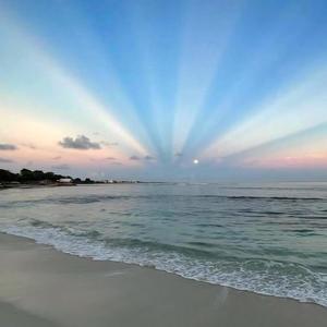 Soleil (feat. Hoclok)