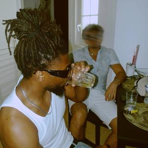 C'est pas rose (feat. SNG & Jokay) (Explicit)