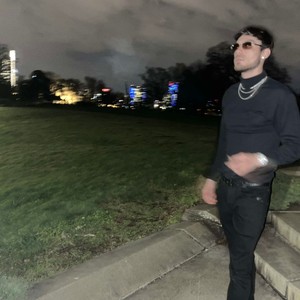 Runway (feat. V.So & Figura3x) (Radio Edit|Explicit)