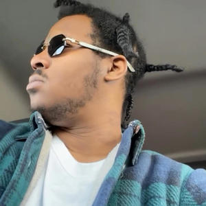 WOW (feat. TROY) (Explicit)