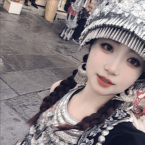 独醉红尘爱难求 - 雪琪儿封面
