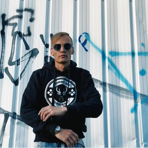 Staska Gavo Bauda (feat. Staska) (Explicit)