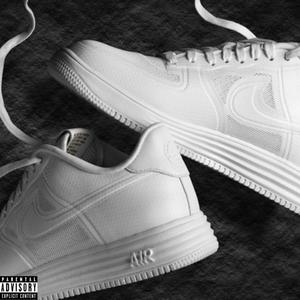 White Nikes(feat. JussKev) (Explicit)